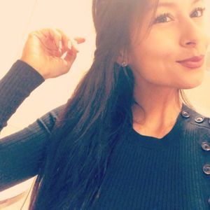 Meet your Posher, Mayra